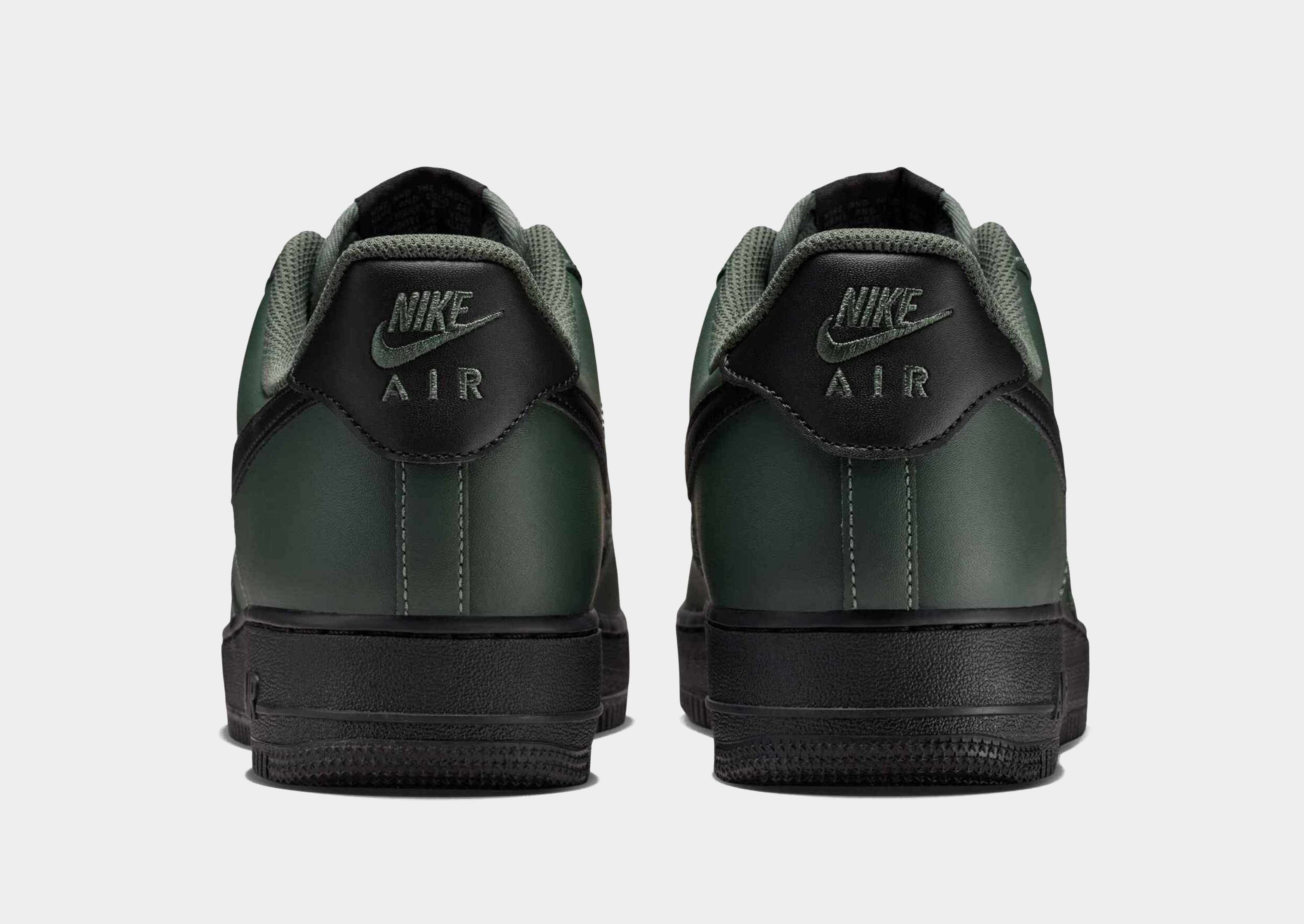 Nike AIR FORCE 1 '07