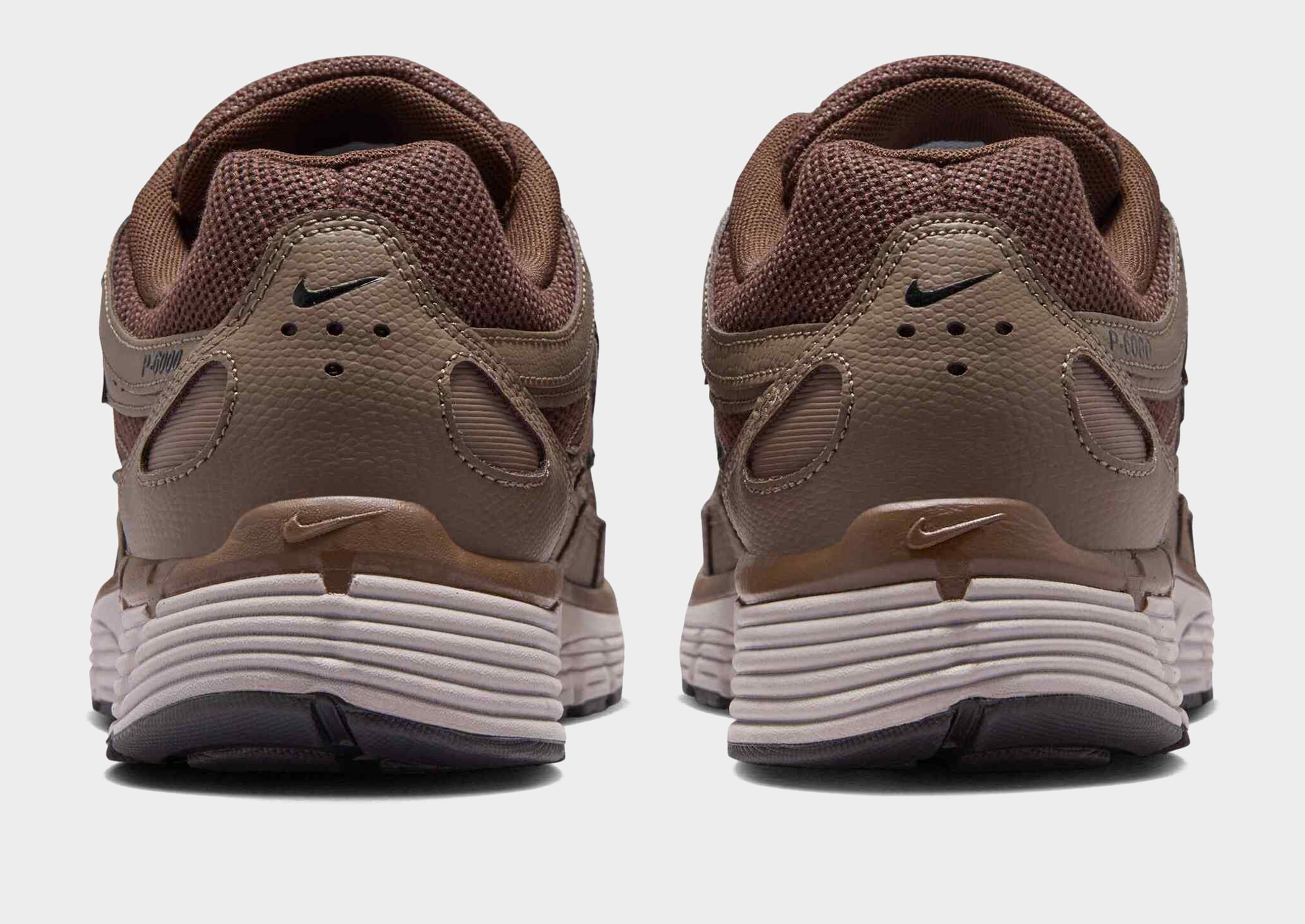 Nike Schuh (Herren) P-6000