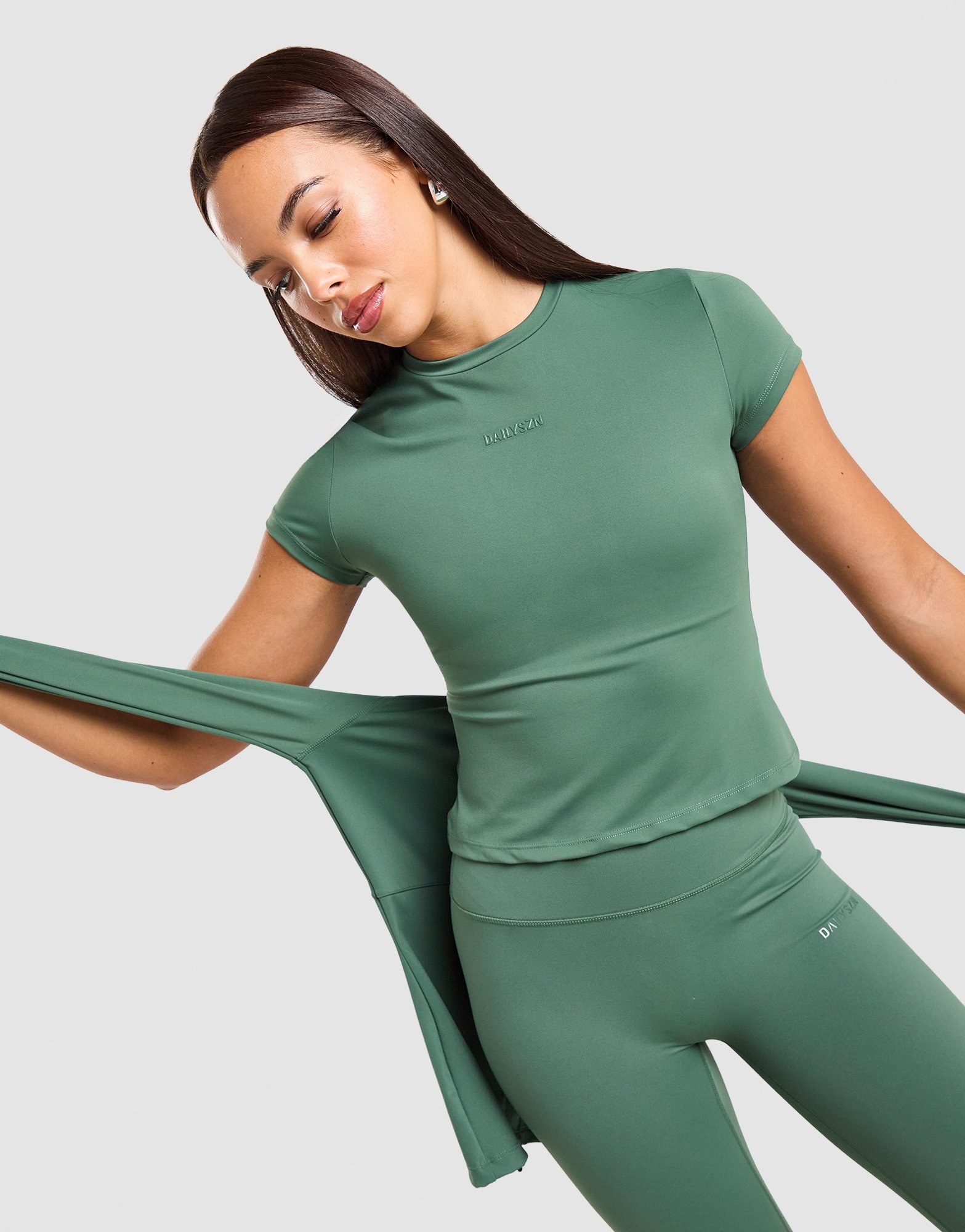DAILYSZN Sculpt Slim T-Shirt