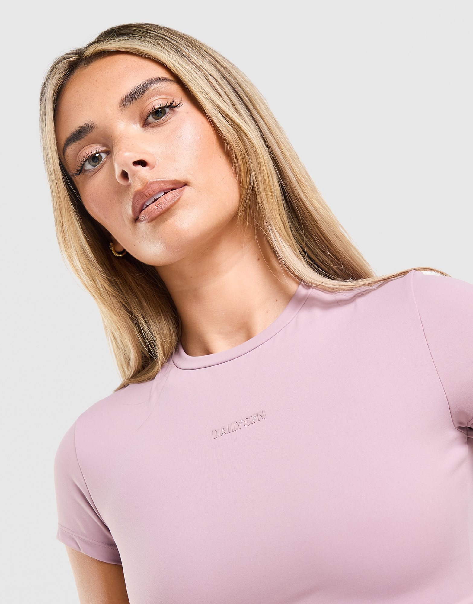 DAILYSZN Sculpt Slim T-Shirt