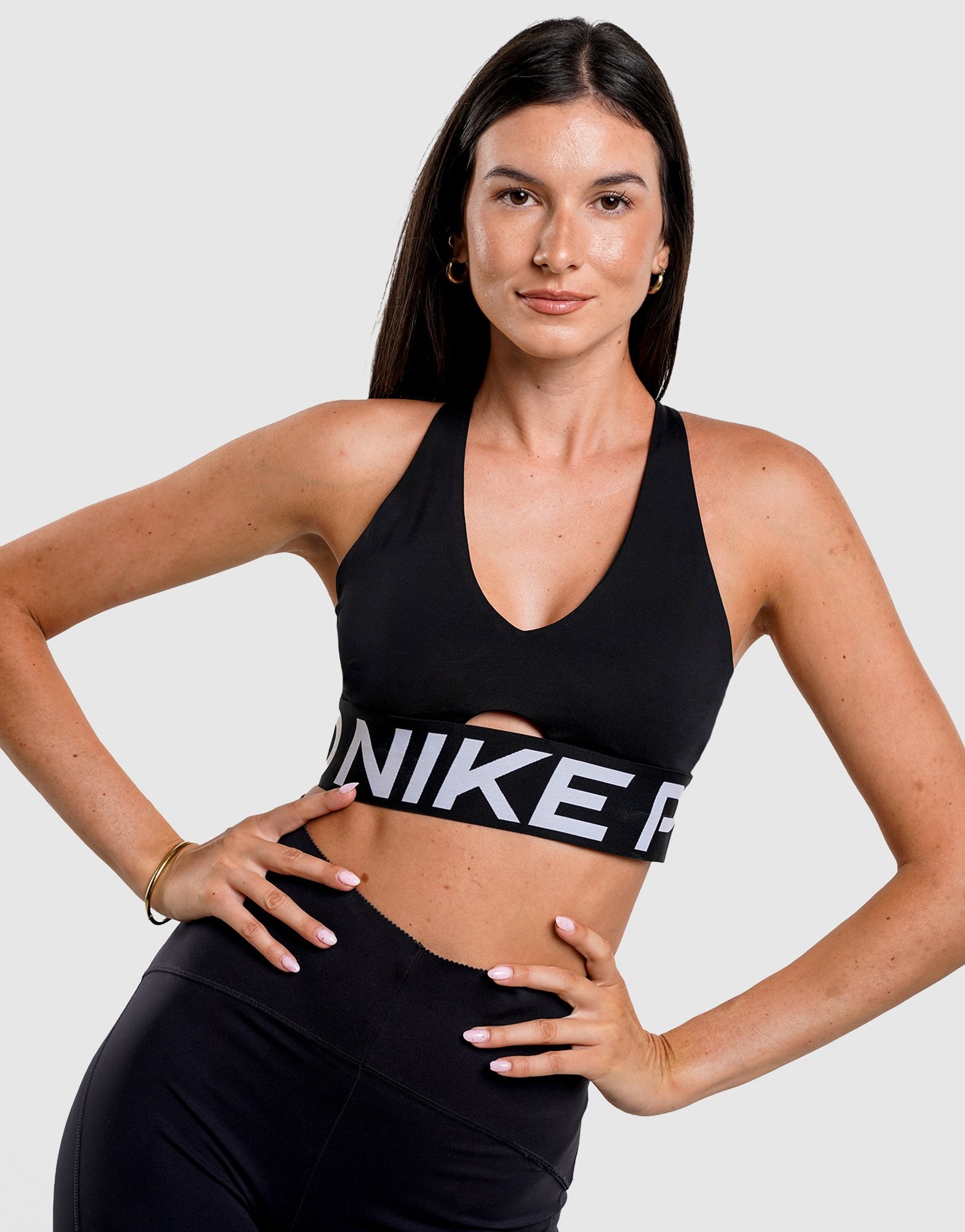 Nike WOMEN'S MEDIUM-SUPPORT