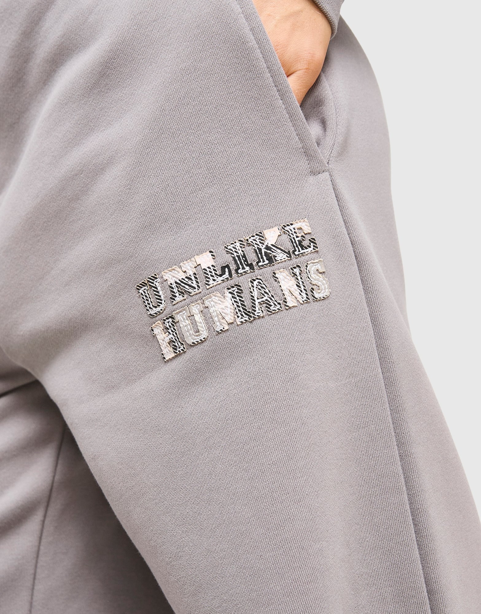 Unlike Humans Checkers Wide Leg Jogginghose