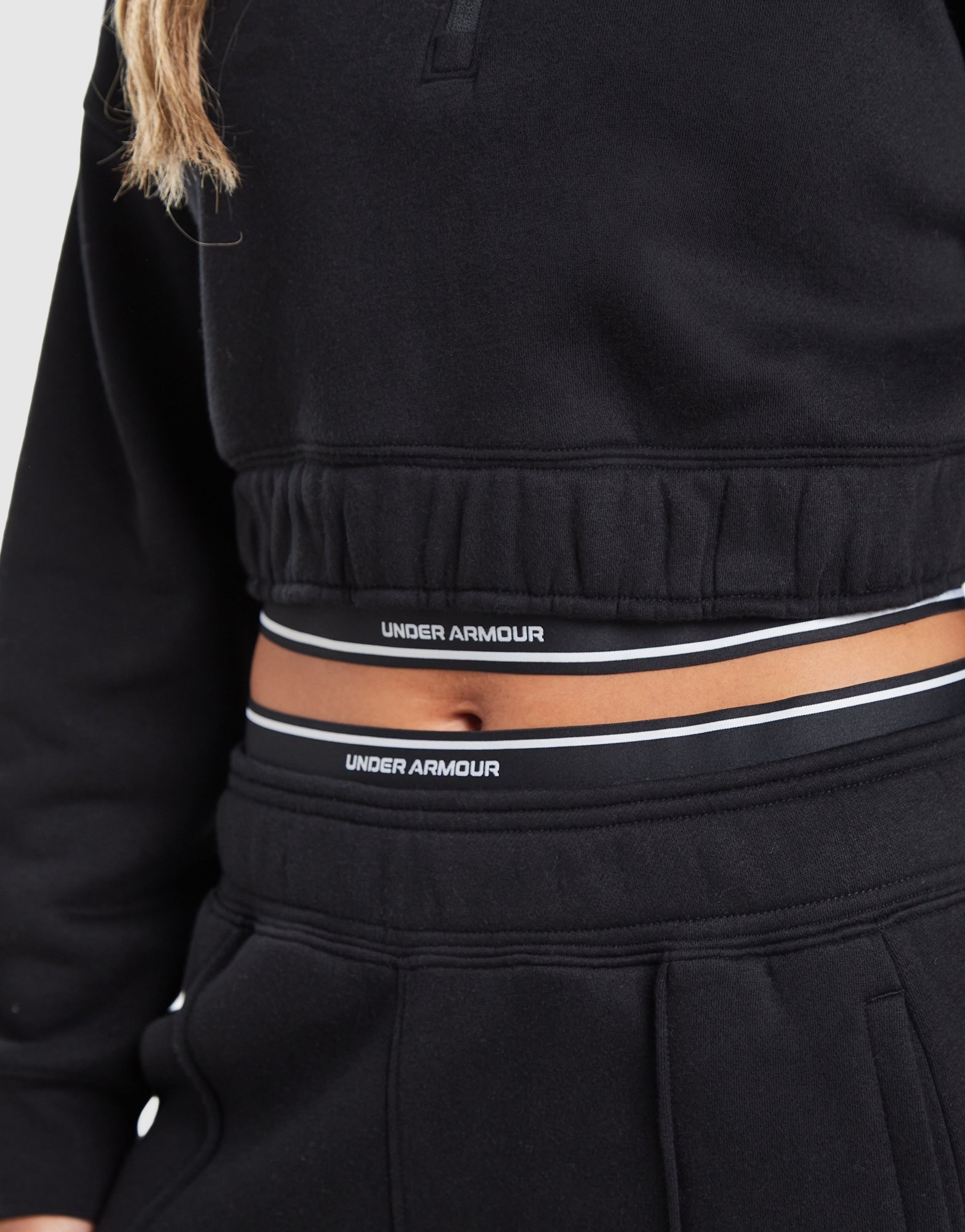 Under Armour Wordmark 1/4 Zip Cropped Sweatshirt