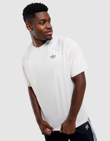 adidas Tech Trefoil Essentials Polyester T-shirt