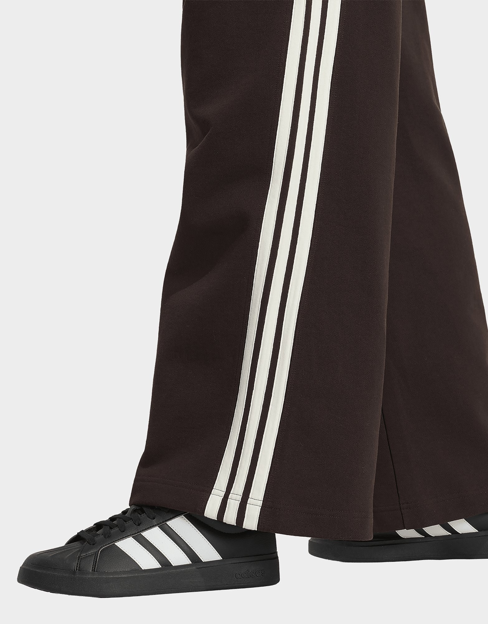 adidas KIT 3-Streifen Hose, weit geschnitten