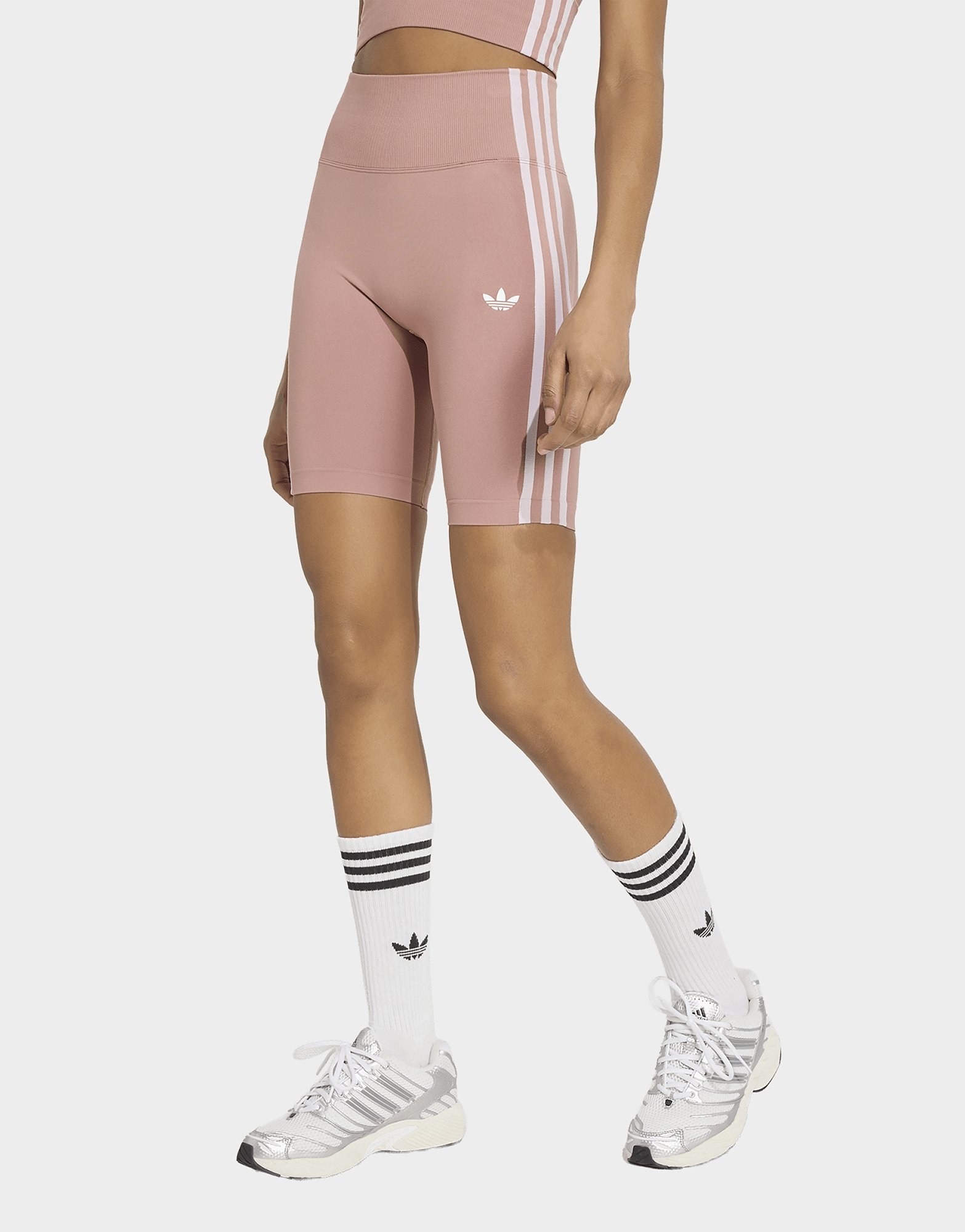 adidas Essentials 3 Stripes Seamless Shorts 5 Inch