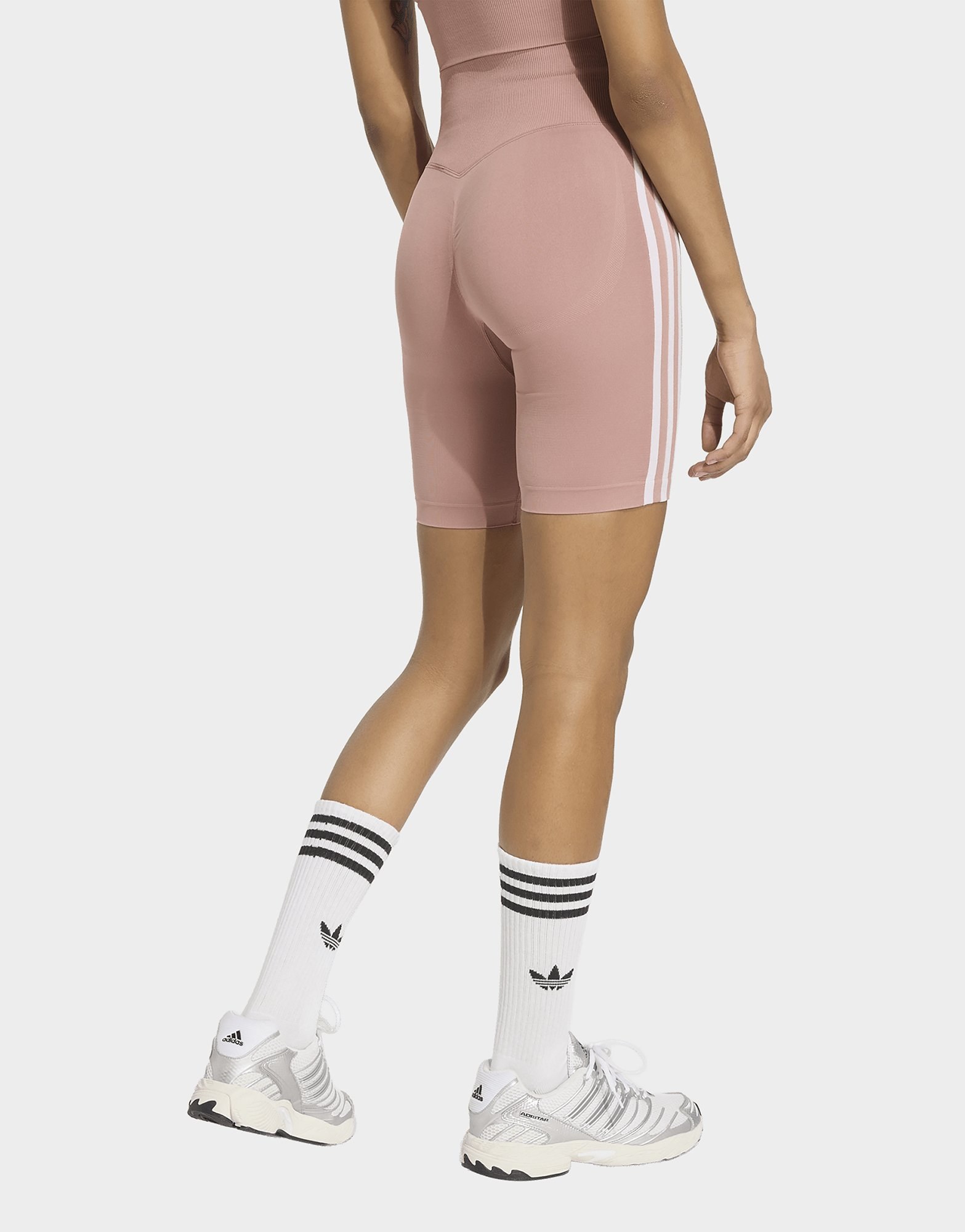 adidas Essentials 3 Stripes Seamless Shorts 5 Inch