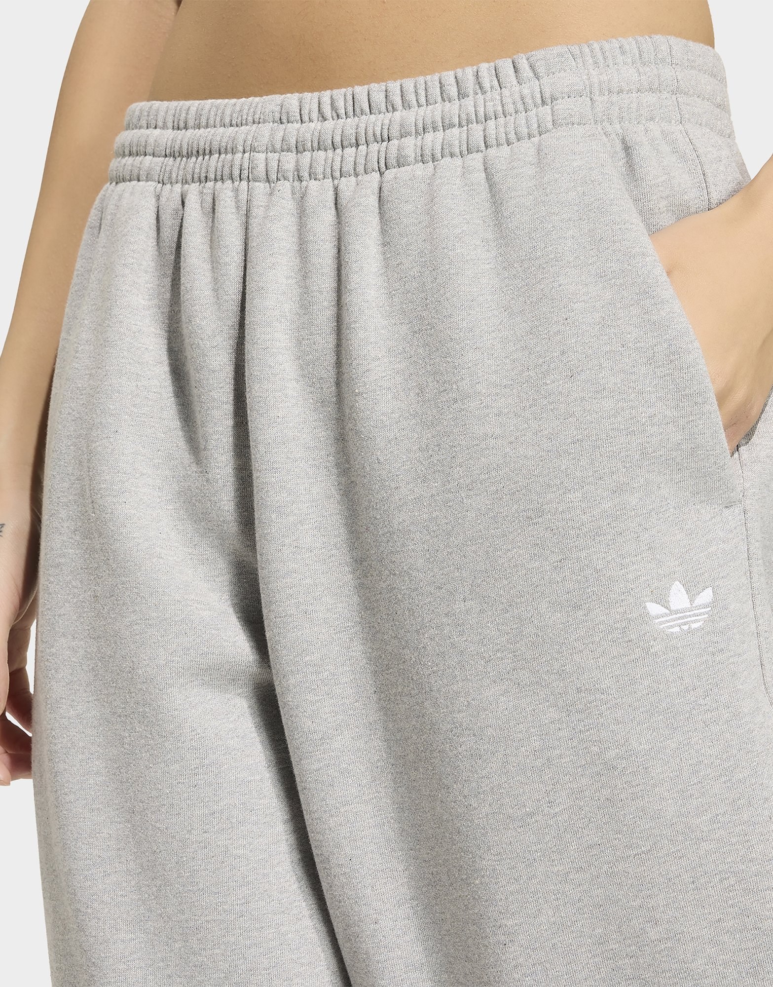 adidas Essentials Fleece-jogginghose, Lockere Passform