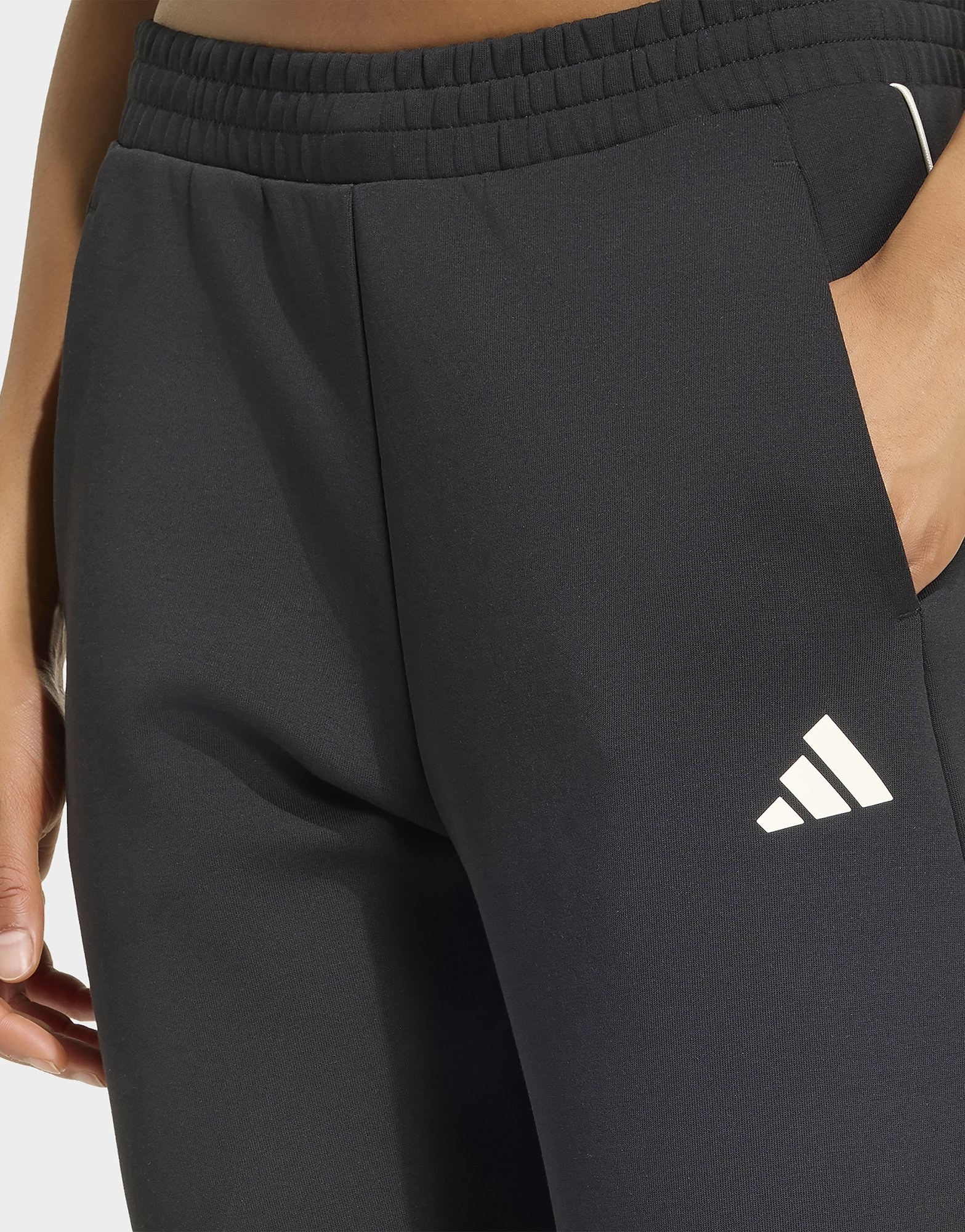 adidas Stadium Hose, Kleines Logo