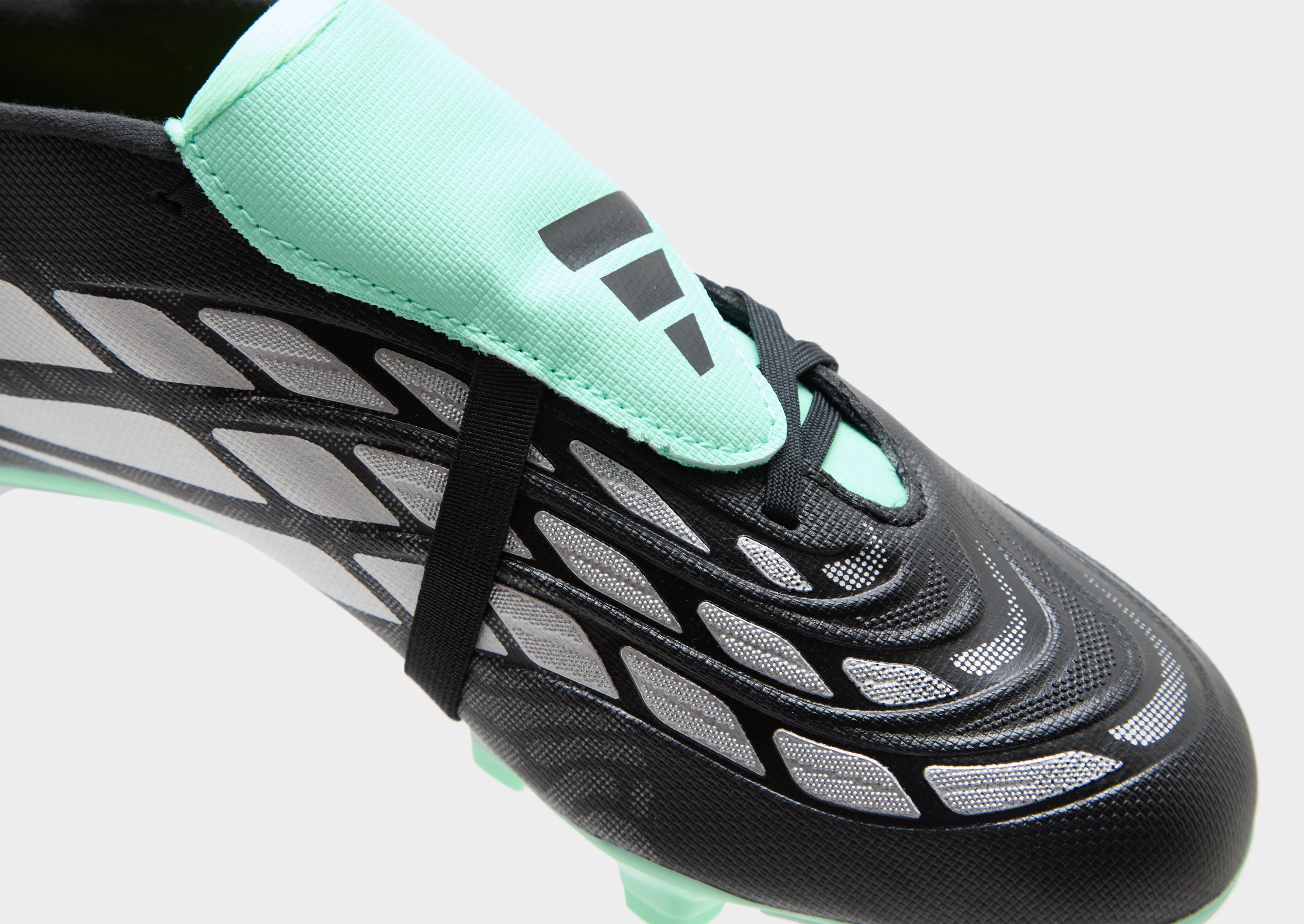 adidas Predator Club Fußballschuh, Umschlagbare Zunge, Feste Böden/gemischte Böden